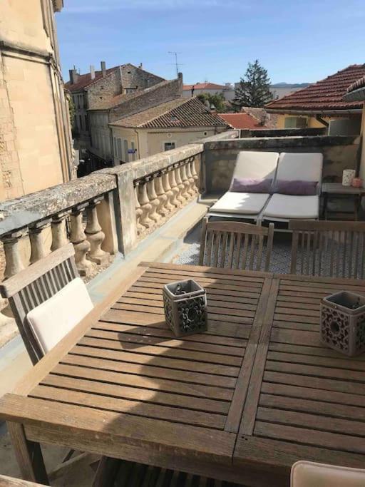 Valréas Grand Appartement En Maison De Ville מראה חיצוני תמונה