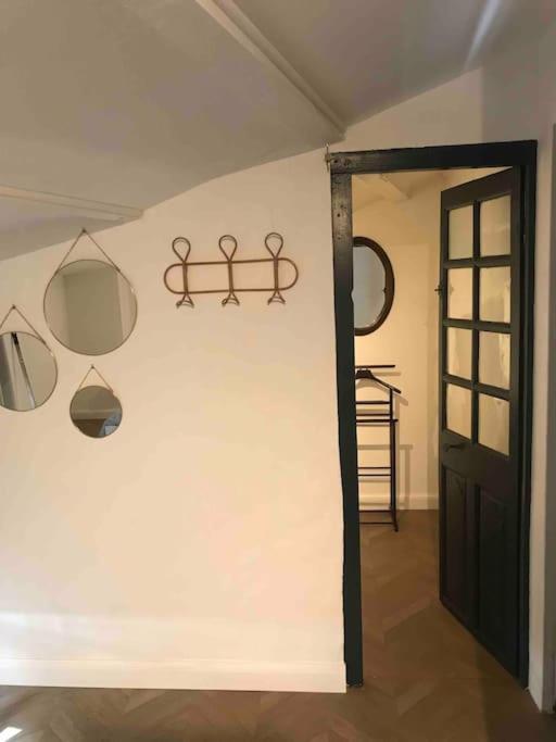 Valréas Grand Appartement En Maison De Ville מראה חיצוני תמונה
